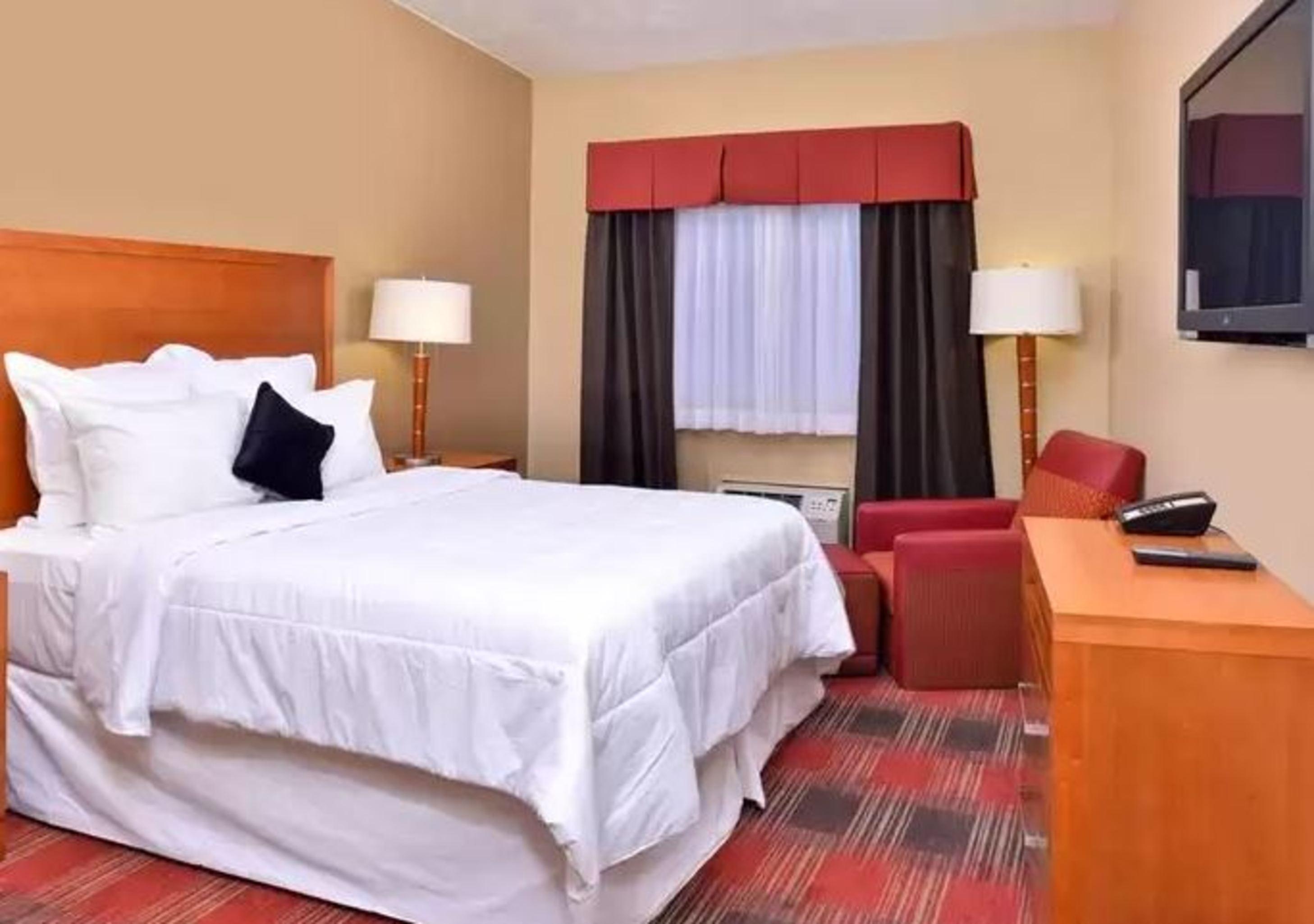Quality Inn & Suites Airport Spokane Exterior photo