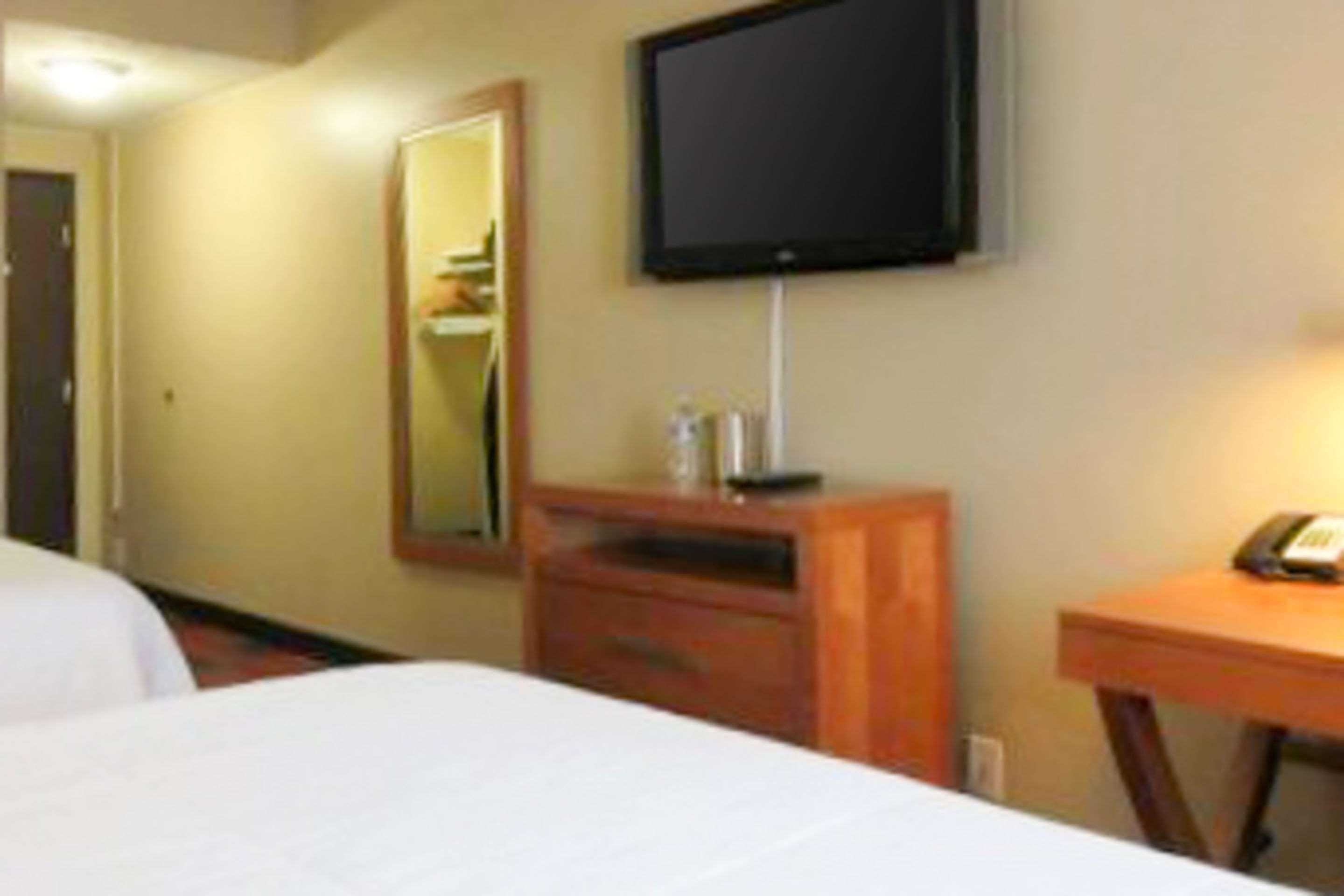 Quality Inn & Suites Airport Spokane Exterior photo