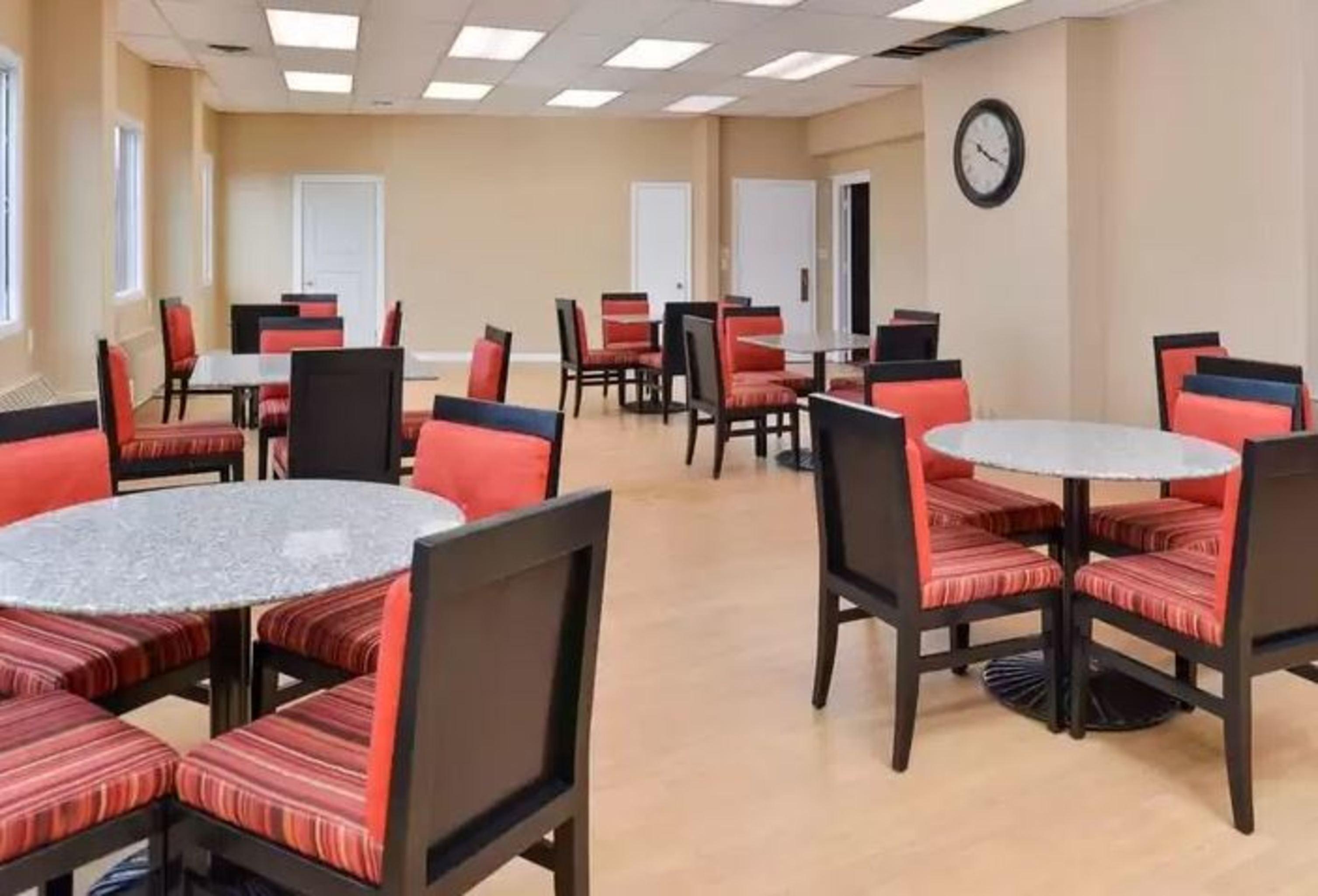 Quality Inn & Suites Airport Spokane Exterior photo