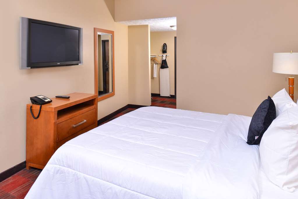 Quality Inn & Suites Airport Spokane Room photo